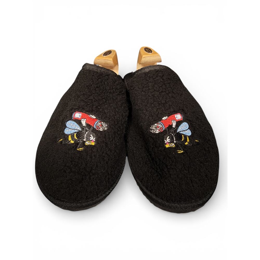 Random Golf Club Angry Bee Faux Sherpa Black Slippers Slides Sandals Men's 11